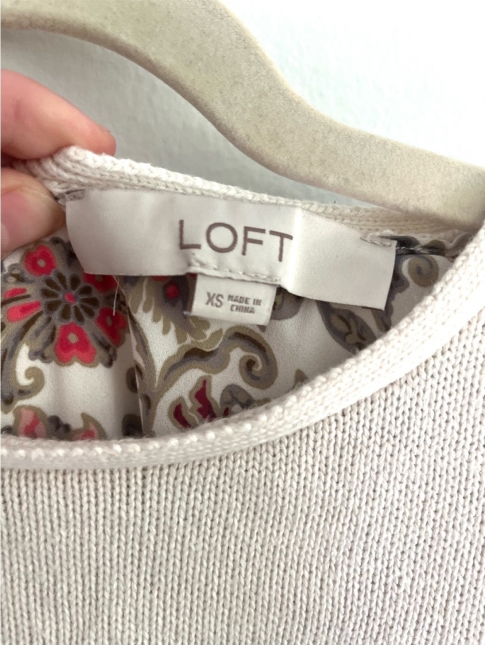 LOFT Layered Cream Floral Knit Sweater Top Minimalist Casual Preppy Size XS - Picture 2 of 7